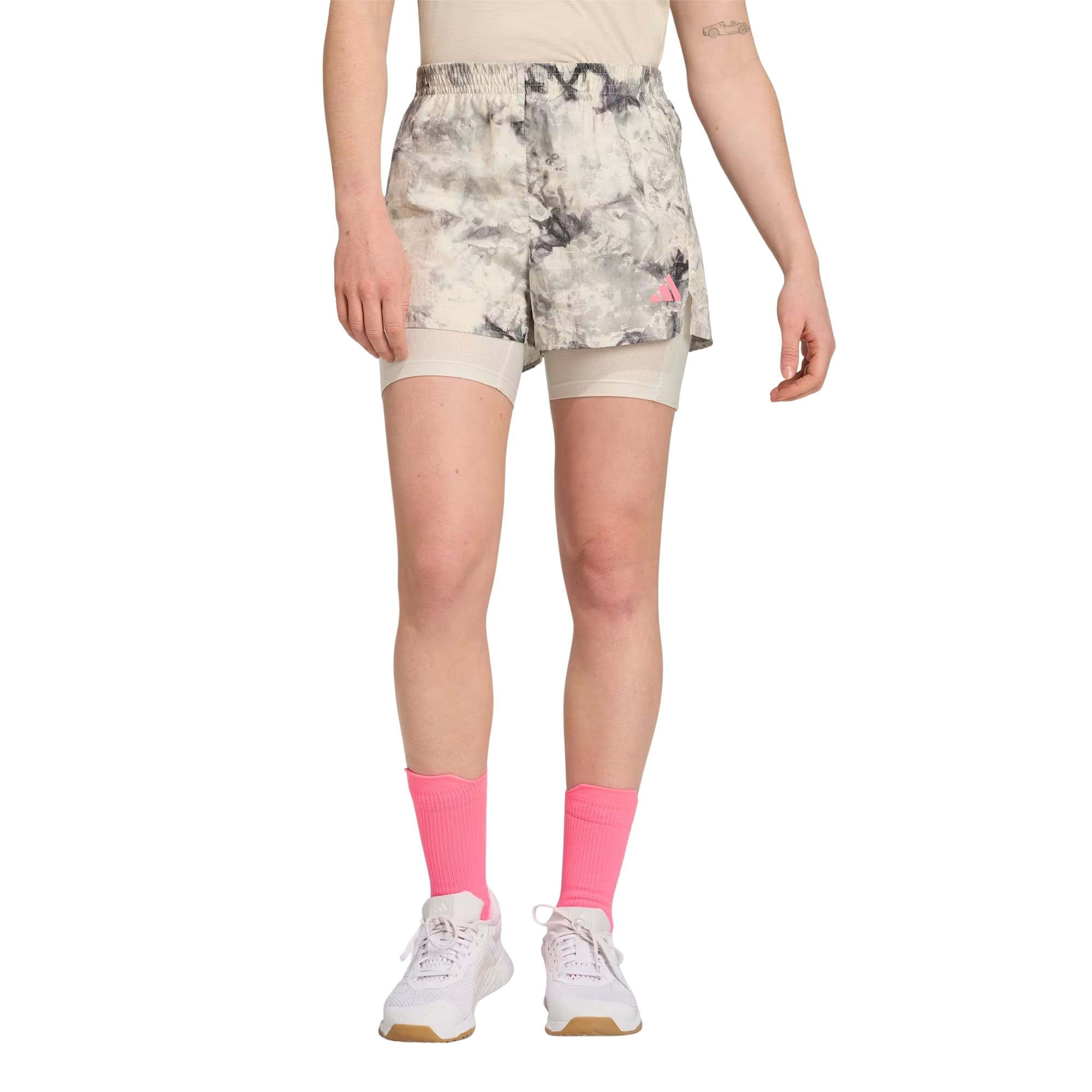 Shorts Adidas Own The Run Spray Dye 2 In 1 Feminino - Cinza/Preto